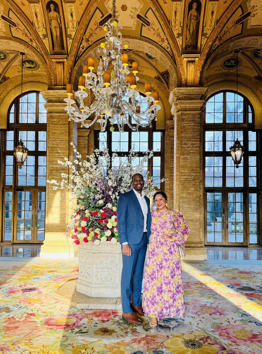 Beautiful nights in Palm Beach 🏝️ <a href="/TheBreakers/">The Breakers</a> 💜🌸🥂