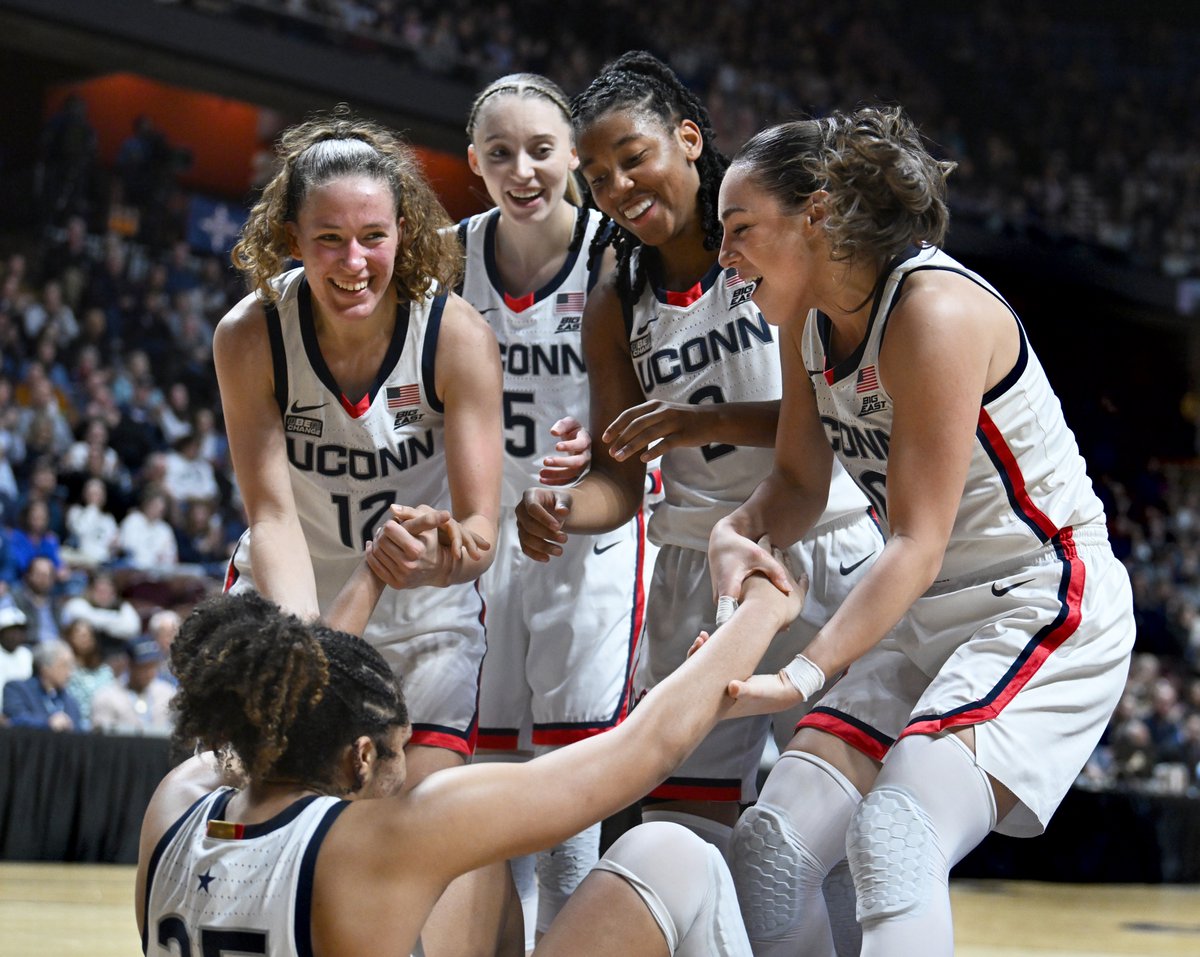 Cloe Poisson tweet media