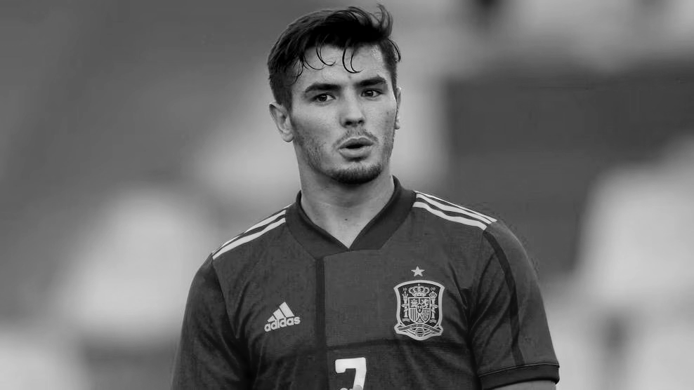TupanaRM's tweet photo. Jugadores peores que Brahim que han jugado en la selección (para ellos sí había sitio)

ABRO HILO 🧵 https://t.co/a3MH90p5bR