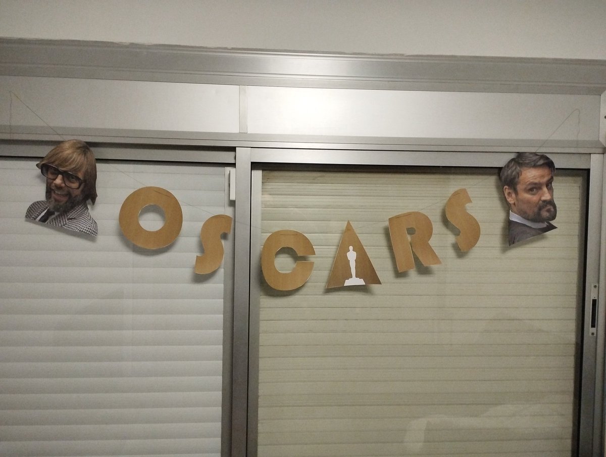 kingsailo's tweet photo. Tot preparat per gaudir de la cerimònia dels Oscars! @oscarsrac1 @lacompetencia https://t.co/QlczZnpfLb