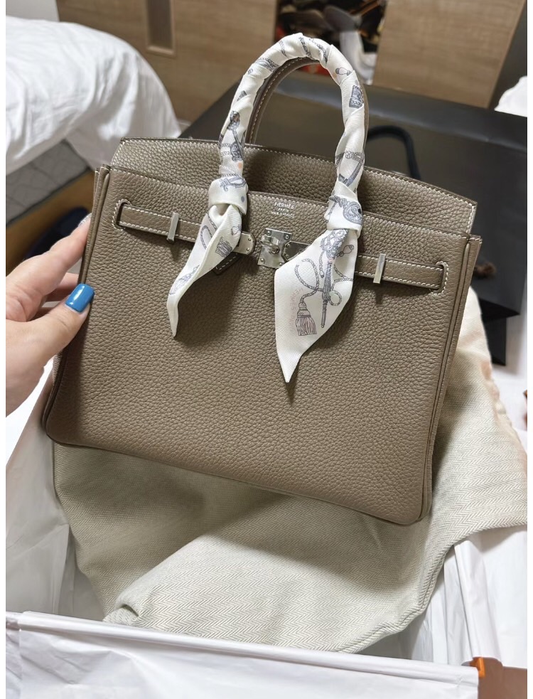 I went to buy Hermès bags this weekend