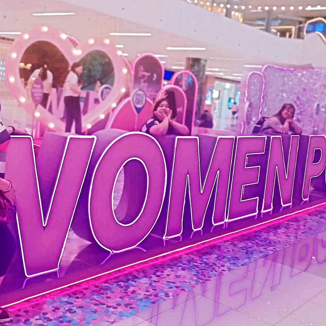 JaimeeR26's tweet photo. Happy Woman's Month ♀️🩷👩‍❤️‍👩 https://t.co/hj3WXPoOdt