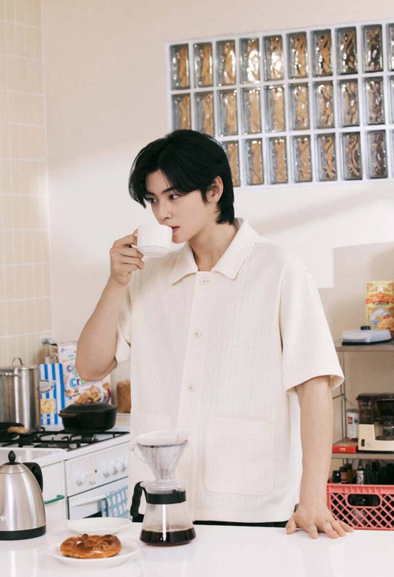 cew_33097's tweet image. อึนอูกับ #Liberclassy หล่อมาก ใส่เสื้อผ้าแบรนด์ไหนก็ดูดีจริงๆ ตัวท็อปมากเป็นพรีเซ็นเตอร์เสื้อผ้าทับไลน์กันฉ่ำ เก่งอะ💞

#CHAEUNWOO #차은우 #ชาอึนอู