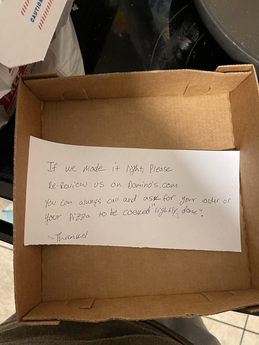 mbabyx09's tweet photo. @dominos I would like to see what a “lightly done” pizza looks like… the whole pizza is the first pizza I received, the half pizza is the remake with this kinda petty note… idk that I’ll be doing dominos anymore. Everytime we order the pizza is burnt. :( https://t.co/76ycDn8g4u