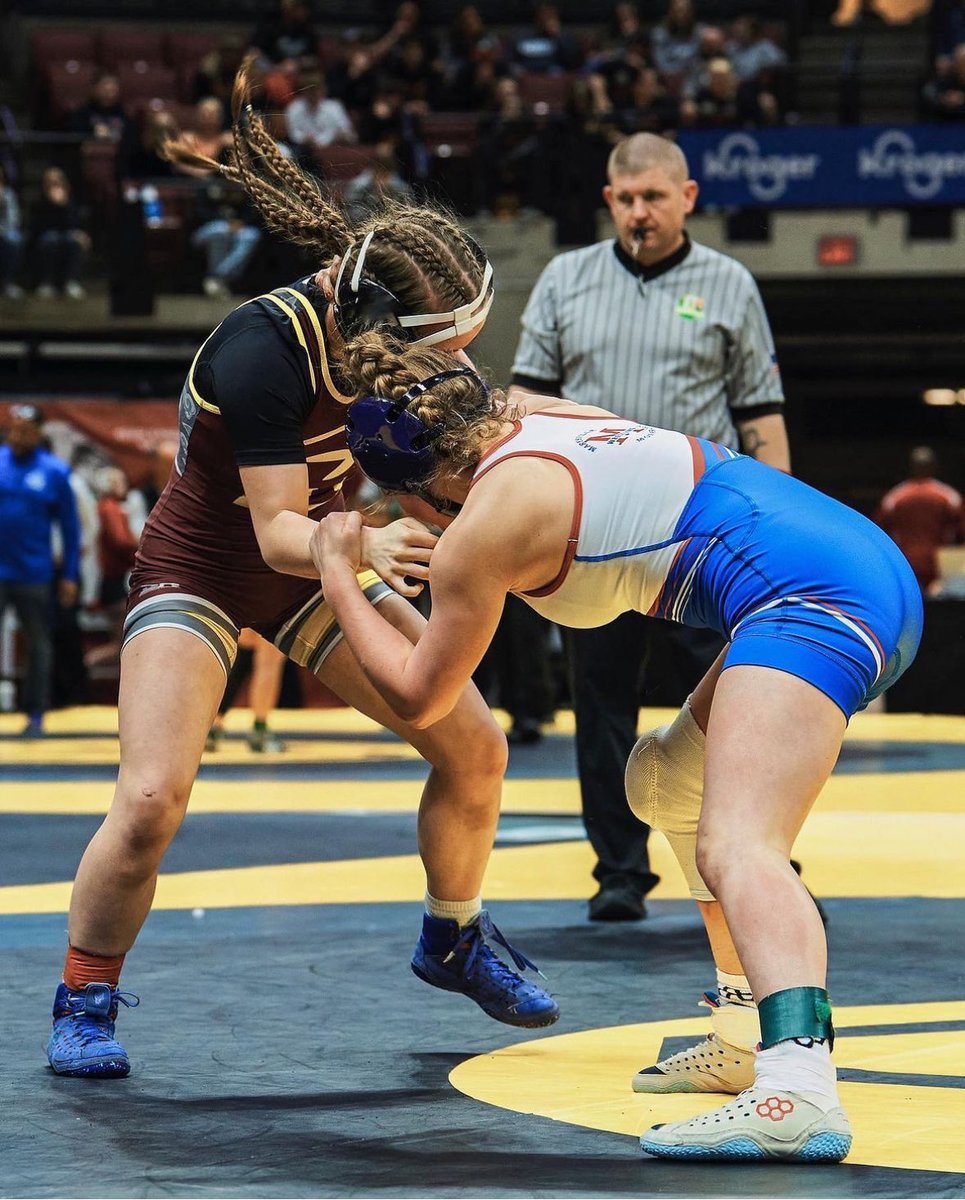 maddiedavis2024's tweet photo. Allow me to continue to fan girl over my sister… @CarolineD2027 finished her FRESHMAN season 40-12 &amp; placed 8th in the OHHSA State Wrestling tournament. This has truly felt unreal. This kid is amazing. We are all so proud of you Lou. I love you!❤️
📸: Thx to JPW Media! https://t.co/IMCiDFFML7