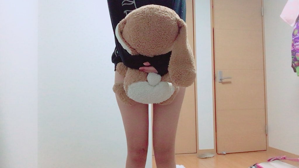 近々、私の友達と3 pでどうですか？

何度もできる元気な人が嬉しいです💛

会ってくれる人♡とRTしてね☺️
プロフの動画置いてる所に載せれたらいいな😊