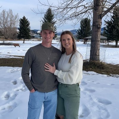 LIZZY🦋 tweet media