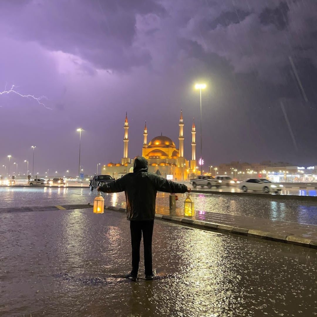 فرحان جداً بقدوم رمضان وبهجته وهذا شعور فطري ومن الإيمان أن نسعد برمضان المبارك. 🌙