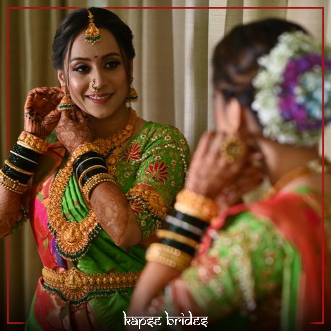 kapsepaithani's tweet photo. Celebrate the blend of tradition and allure. Explore the grace of Kapse Paithani brides, adorned in the threads of their rich heritage. Join us in the joyous embrace of love and culture! 💞👰

Saree- @kapsepaithaniofficial https://t.co/vWhfAwqHaf
