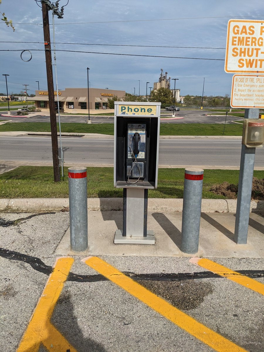 MasterTurkey's tweet image. Relic. Gonzales, TX. #rip #alt2600 #HQ2600 #phreak #2600