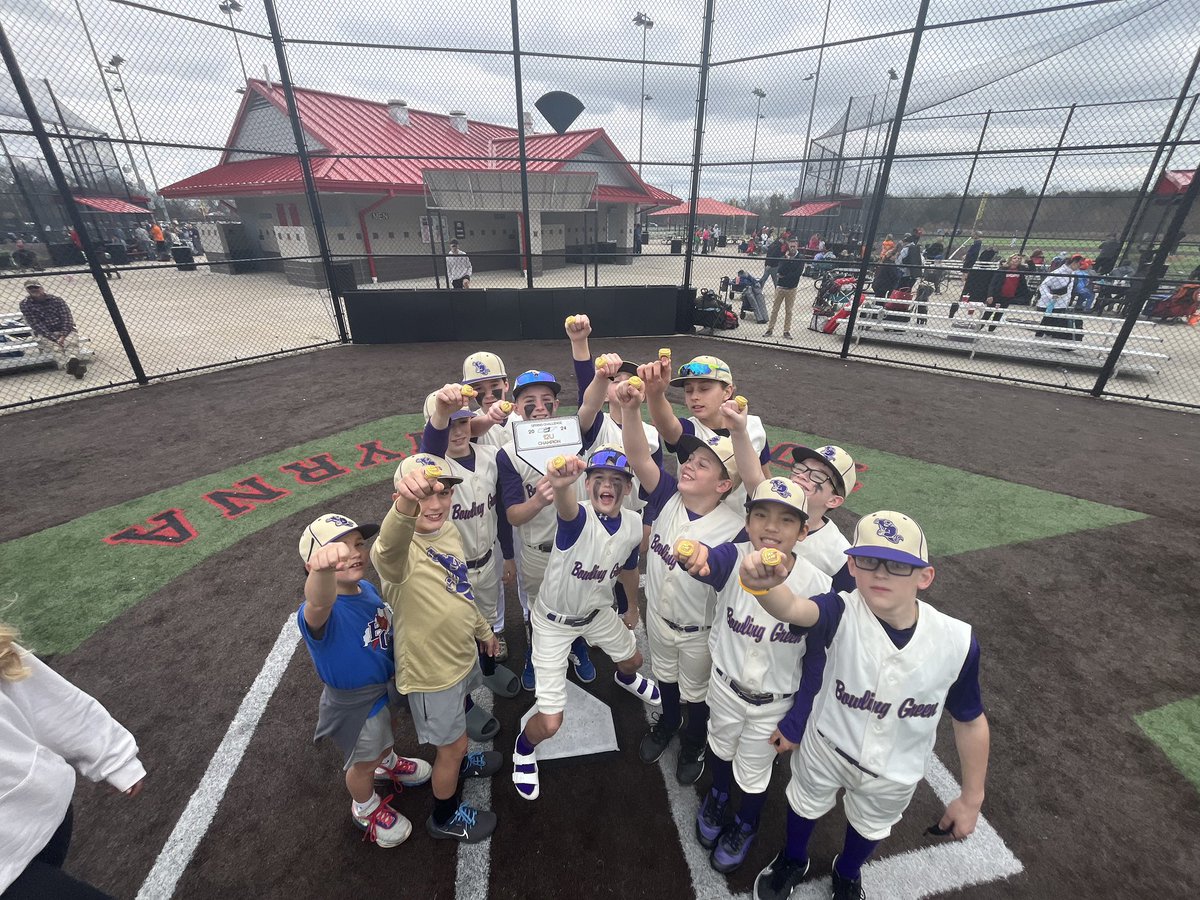 bg_braves's tweet photo. The boys started out hot the last 2 weekends out scoring opponents 90-11!   Tournament Champs @game7baseball last weekend and @PG_Tourney this weekend in Nashville!  Both were very well organized tournaments with great umpires.  Stay hot boys!!!
#youngpurples 
@PurplesBaseball https://t.co/zxb1GgES6T