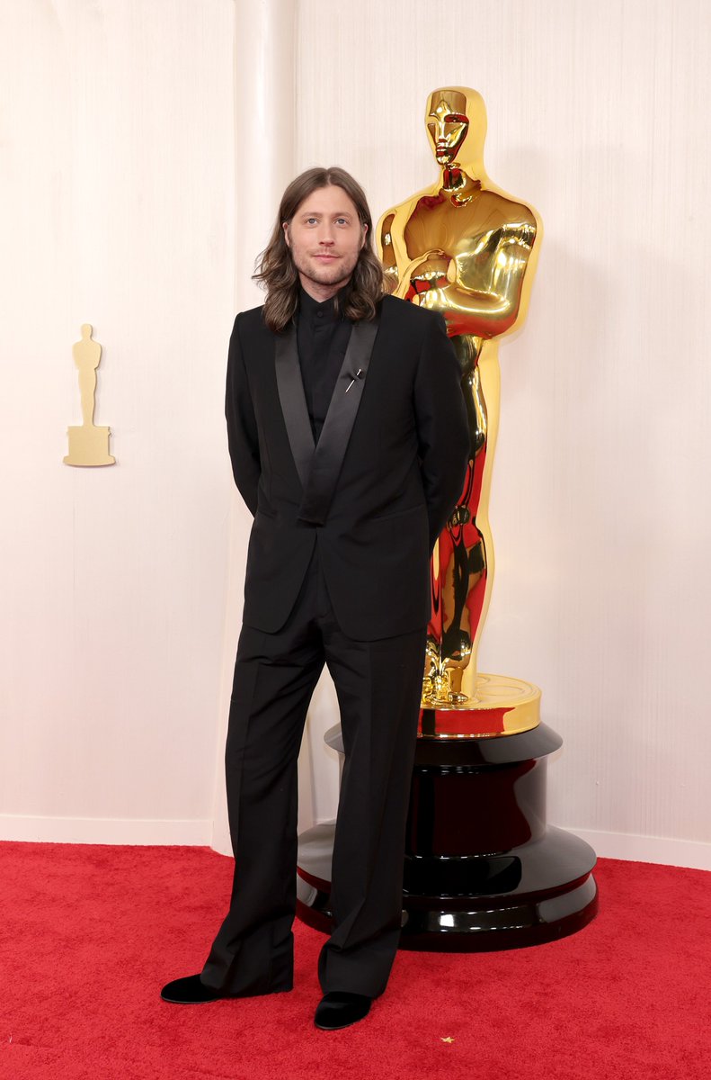 #RocNationPublishing’s @ludwiggoransson on the Oscars' Red Carpet #Oscars