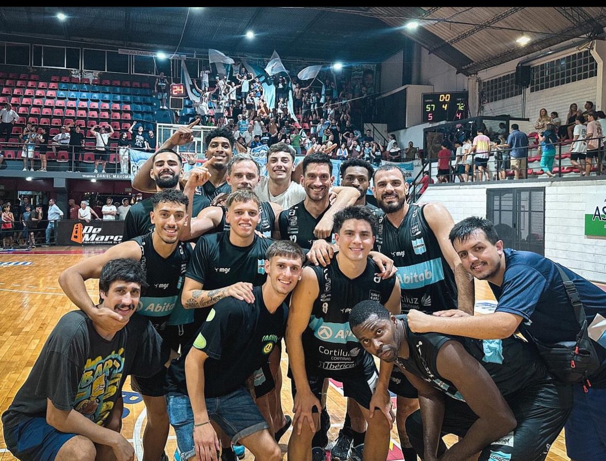 Felicitaciones a todo <a href="/ClubCordon1/">Club Cordón</a>!
Además de hacer un campañón en cancha, pelearon fuera de la misma, se asesoraron jurídicamente de muy buena manera y mucho antes de lo previsto el club ya cumple el primer objetivo trazado antes de la temporada, mantenerse en la #LUB.