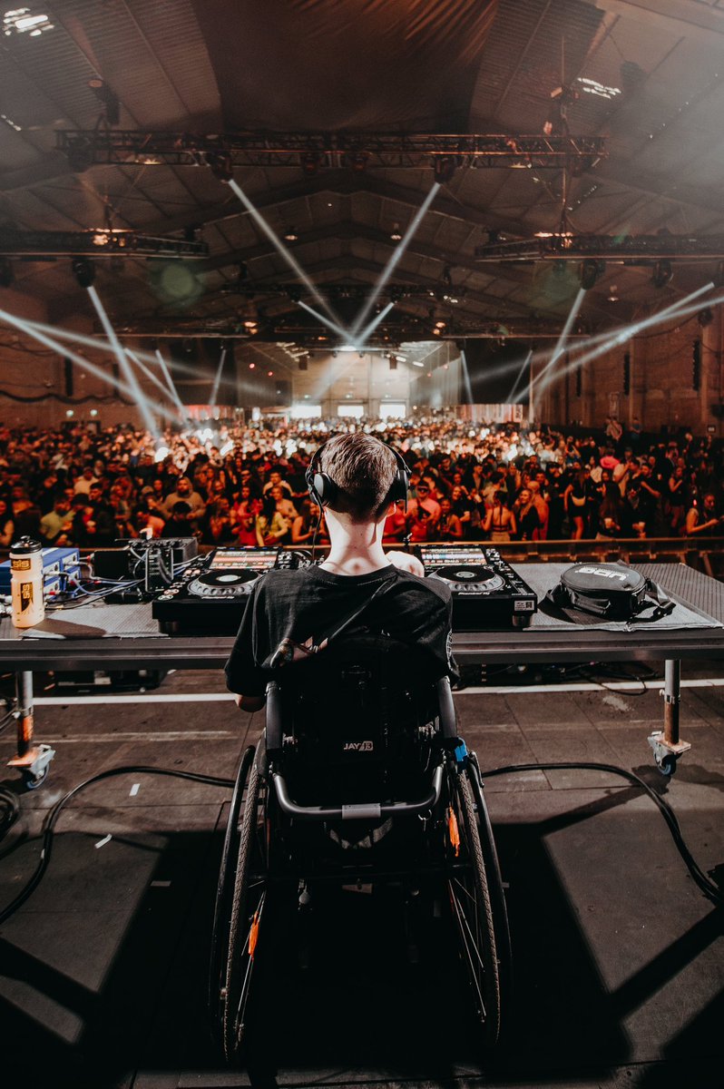 Jake Smith tweet media