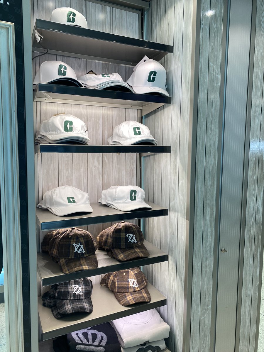 rmikehill's tweet photo. Had to stop by @704Shop at @CLTAirport and pick up some new gear on my way to see @CharlotteWBB in Fort Worth! Niners — make sure you stop by when you fly in and out of Charlotte to show the demand for our brand! #GoldStandard⛏️ https://t.co/h77TEmUKbO