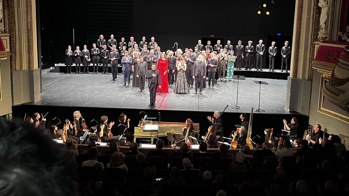 victoriaokada's tweet photo. La premiere de #Atys à Avignon. Version reflétant les recherches de pointe menée par le cmbv & A.Kossenko, notamment la reconstitution de hautbois de l’époque
#lully
@OperaAvignon
@cmb_v
@alexis_kossenko
@ambas_GE
#hautbois
#declamation
#baroque https://t.co/xmKZAolFuW