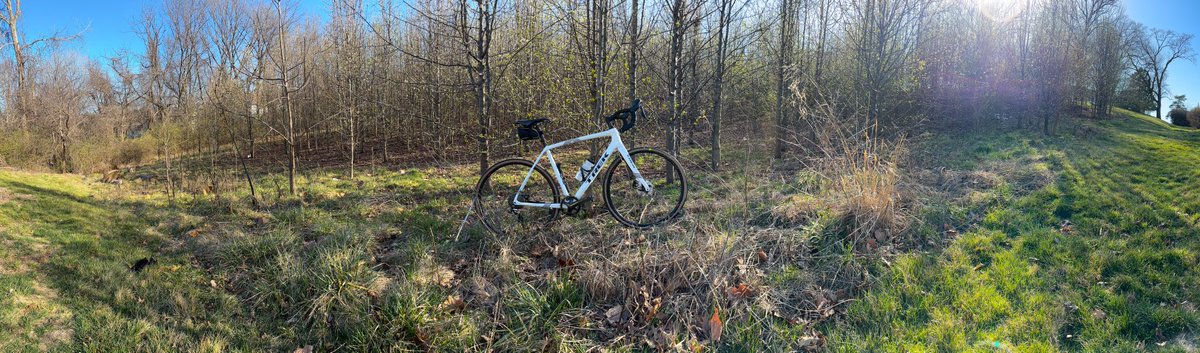 myke237's tweet photo. Wherever I May Roam 🎼#i_walk #i_bike 👣🚲〰 #trekbikes #kansascity #bontrager #selleitalia #cycling #biking #bikinglife #BooneRSL #michelin #giro #Oakley #rideyourownstory #freestyle #iPhone15 #Panorama #iPhonepano https://t.co/AzRq6O064p