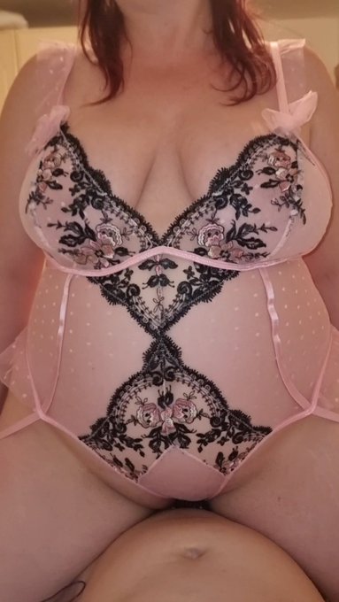 New video uploaded to OnlyFans   Link below or hmu to buy here 💋💋 https://t.co/2g4aIkpMcf