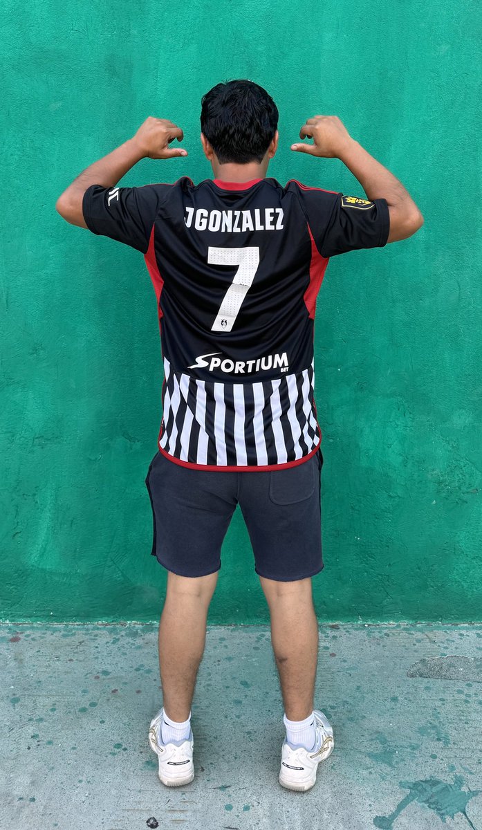 Venga Cuervos!! <a href="/mercedes_roa12/">Mercedes Roa</a> 
Tenemos que ganar ⚽️🥅