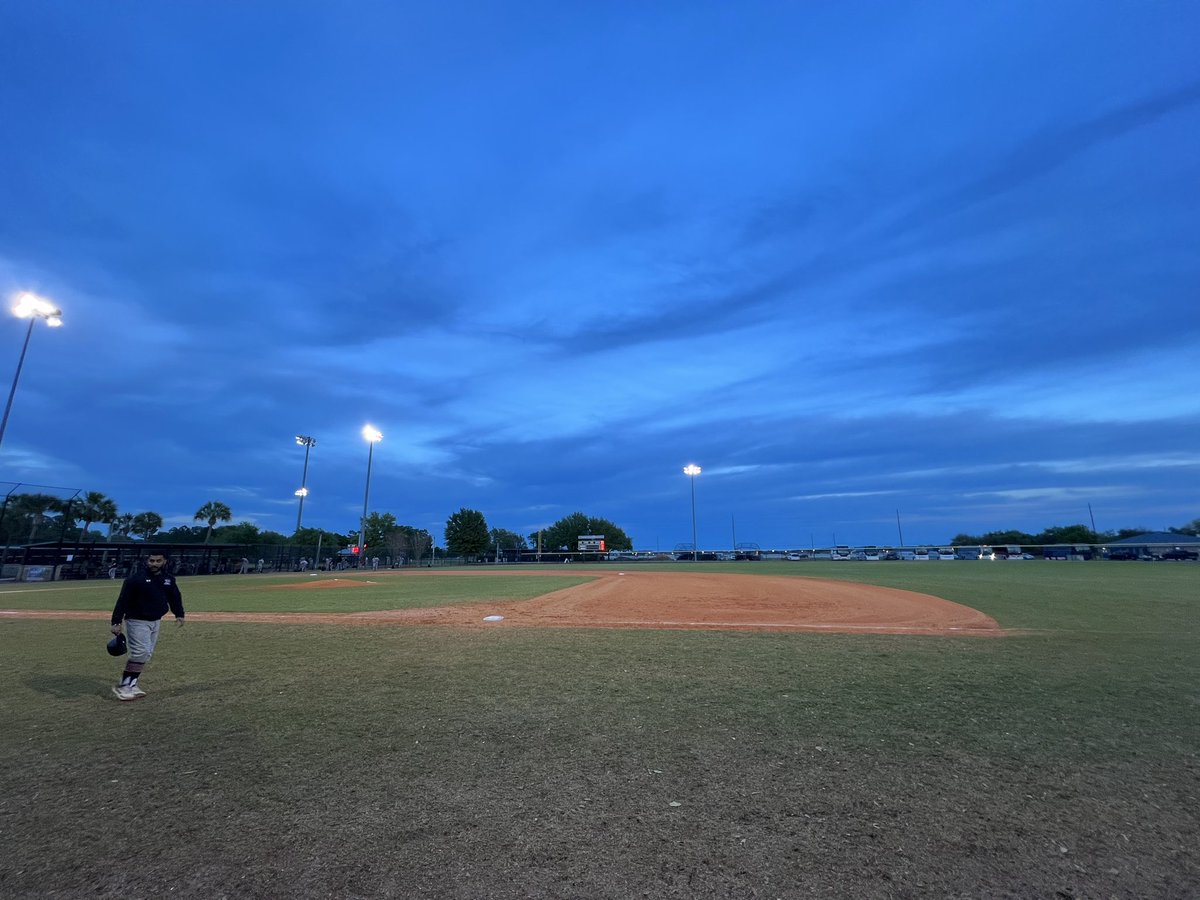 RiponBaseball's tweet photo. Night sky… hawks fly! Hawks are getting locked in as they are about to face off against Rutgers-Camden! First pitch coming soon! https://t.co/VNnKvuw2CQ