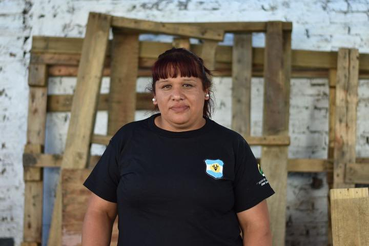 🇦🇷⭕️NATALIA ZARACHO, una de las #Diputadas que VOTÓ EN CONTRA de luchar contra el Narcotráfico en #Rosario es cartonero y no tiene estudios secundarios, un tiempo atrás usó su poder como diputada para liberar a un sospechoso, que luego asesinó a Morena, una nena de 11 años.