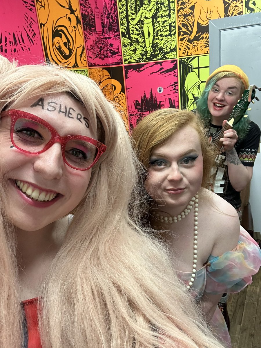 Céilí Rae Minogue tweet media