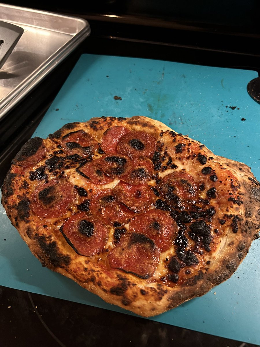 Orton_JP's tweet photo. Sourdough also makes a killer pizza dough https://t.co/74ehSQ3mNC