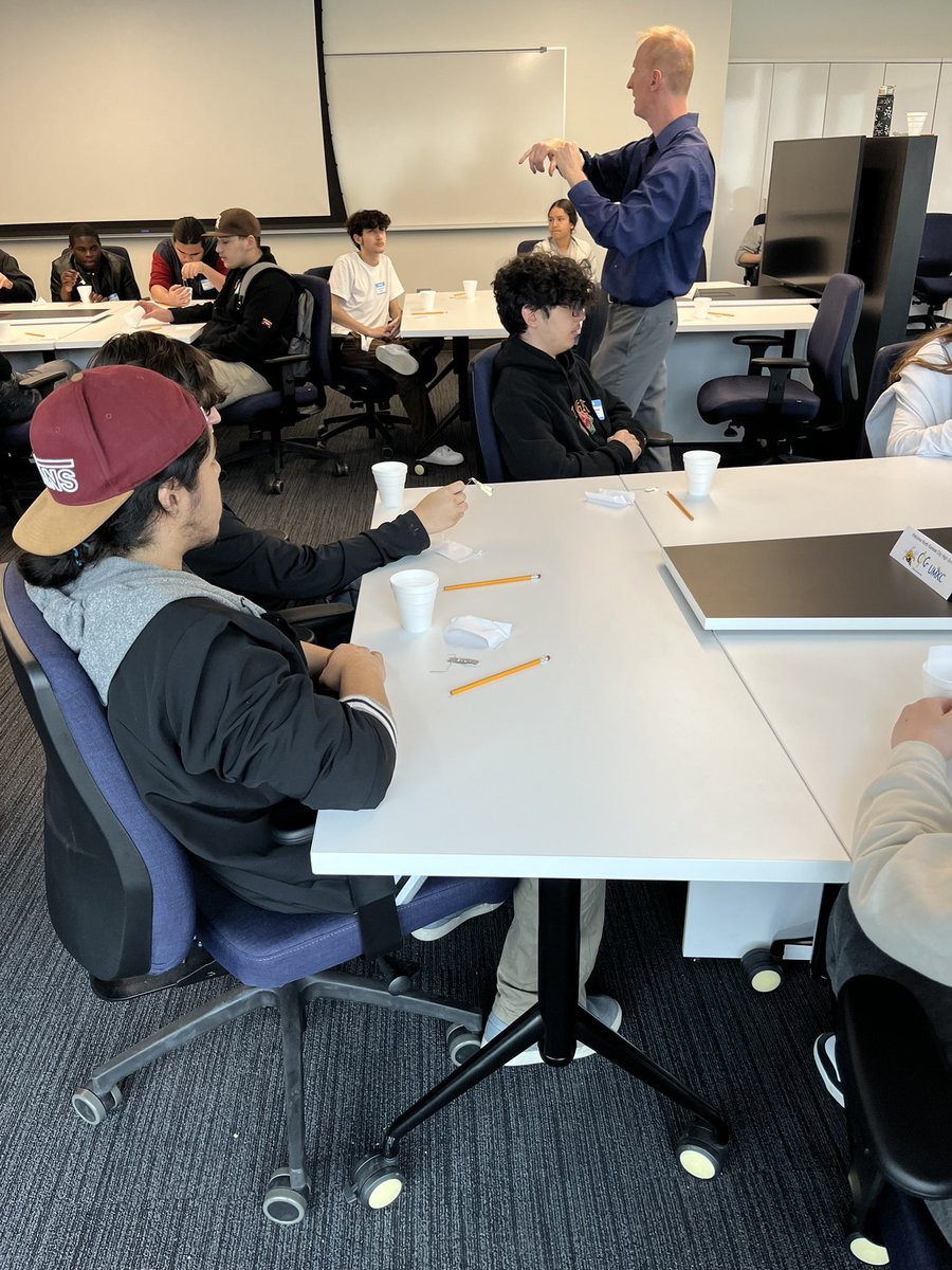 Theo Fundermann III tweet media