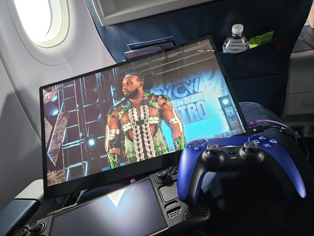 Flight combo

✈️ Delta + 🎮 steam Deck + 📺 Espresso monitor + 👊🏾 2k24