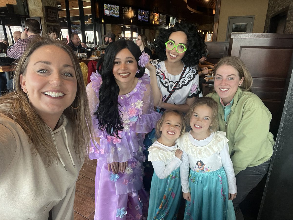 Anna Marie tweet media