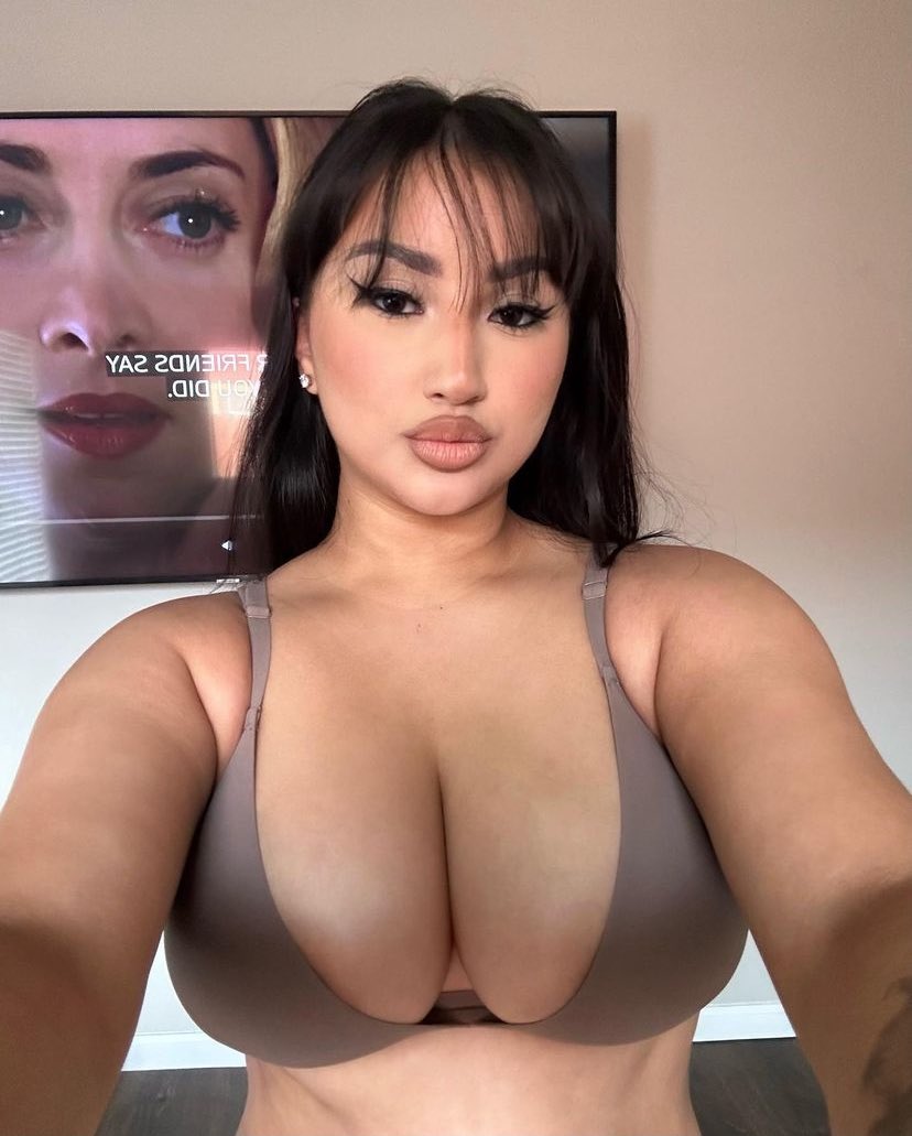 Slideshow sarah soho only fans 