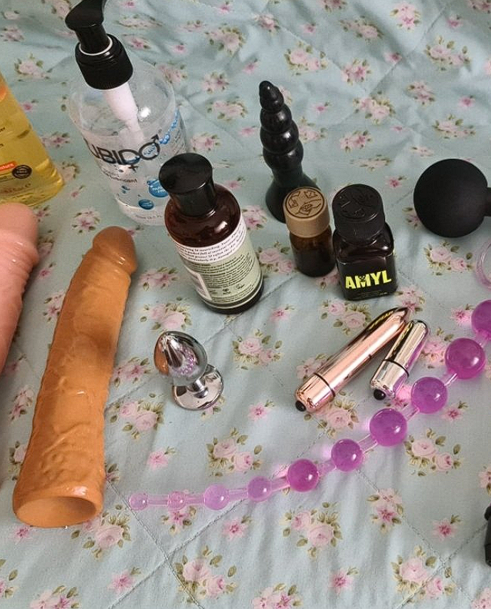 xchrishudson's tweet photo. All ready  For a new client I look forward new clients. hope he enjoys massage and a little bit more  He's like I new a new puppy for his frist time he's  so excited 🍆📷📷📷 🤪🤪🤪 https://t.co/zU3JAjvO1a