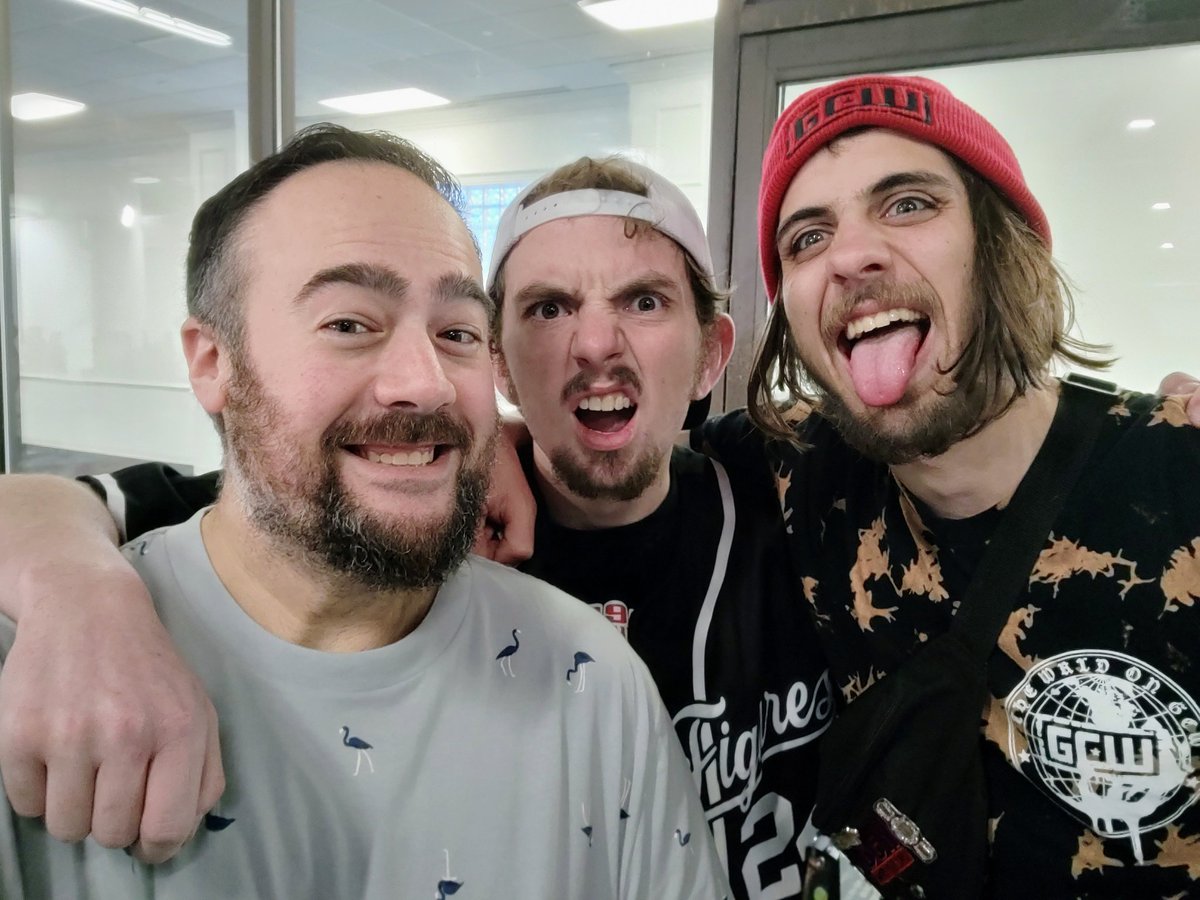 WadeKrueger1's tweet photo. Gahbage Stepdaddies #GCWFun #brotherbrother @ColeRadrick @ThePrizeCityOG https://t.co/flqFDeONhO