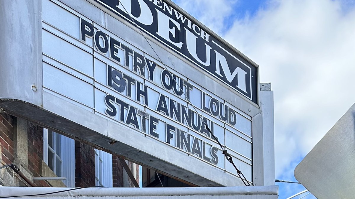 Congrats to Regan Clark💐, an incredibly talented senior, for her performance at this year’s prestigious Poetry Out Loud RI state comp! 🎉 Regan placed third, representing @CharihoRegional HS with #charihopride👏👏💚#charihoperformingarts #charihoproud