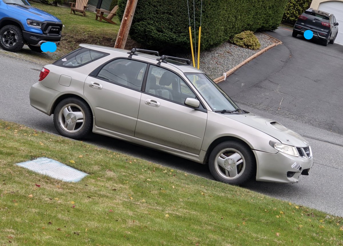 FellaLeapol's tweet photo. @horsepower My old Saab 9-2x aero on Pontiac Sunfire 3-spokes https://t.co/FfFdYtcx6o