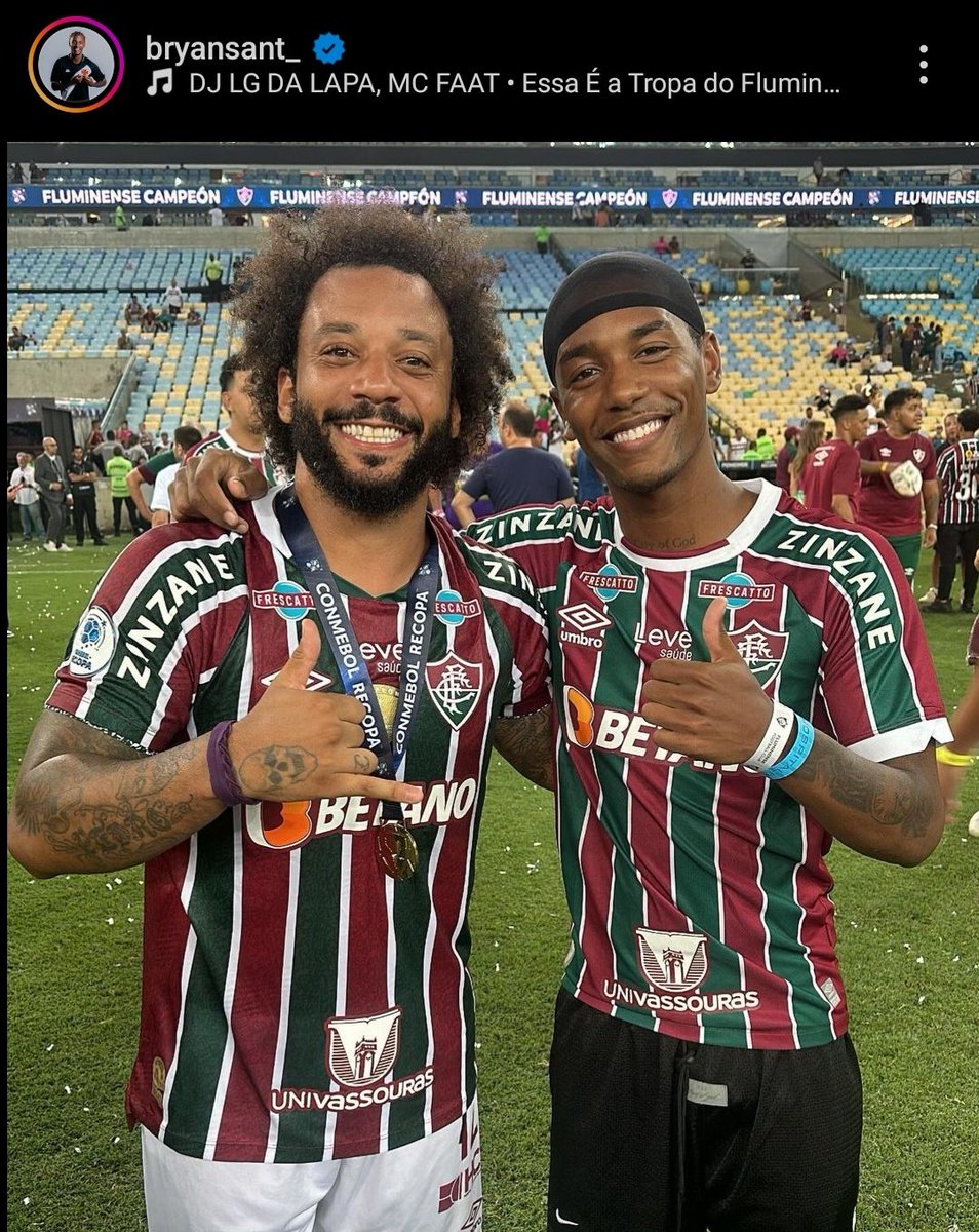 FutebolBoomers's tweet photo. vocês ai quando quer pegar mulher https://t.co/qsUv28YIFn
