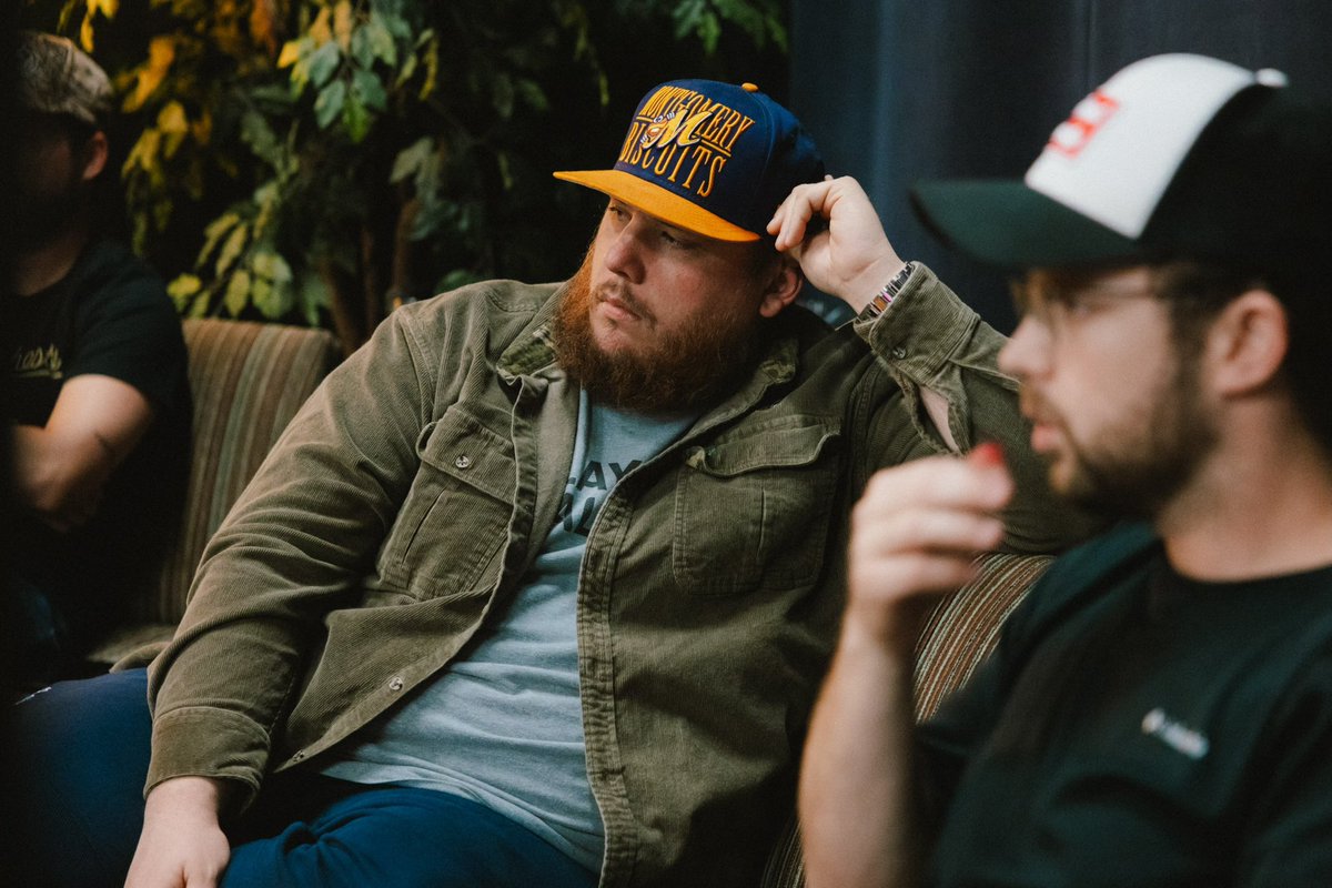 lukecombs's tweet photo. Tour kicks off in about a month, so the band and I got together today to work on the setlist and want to know what y’all want to hear?! https://t.co/DGNbzgBIj1