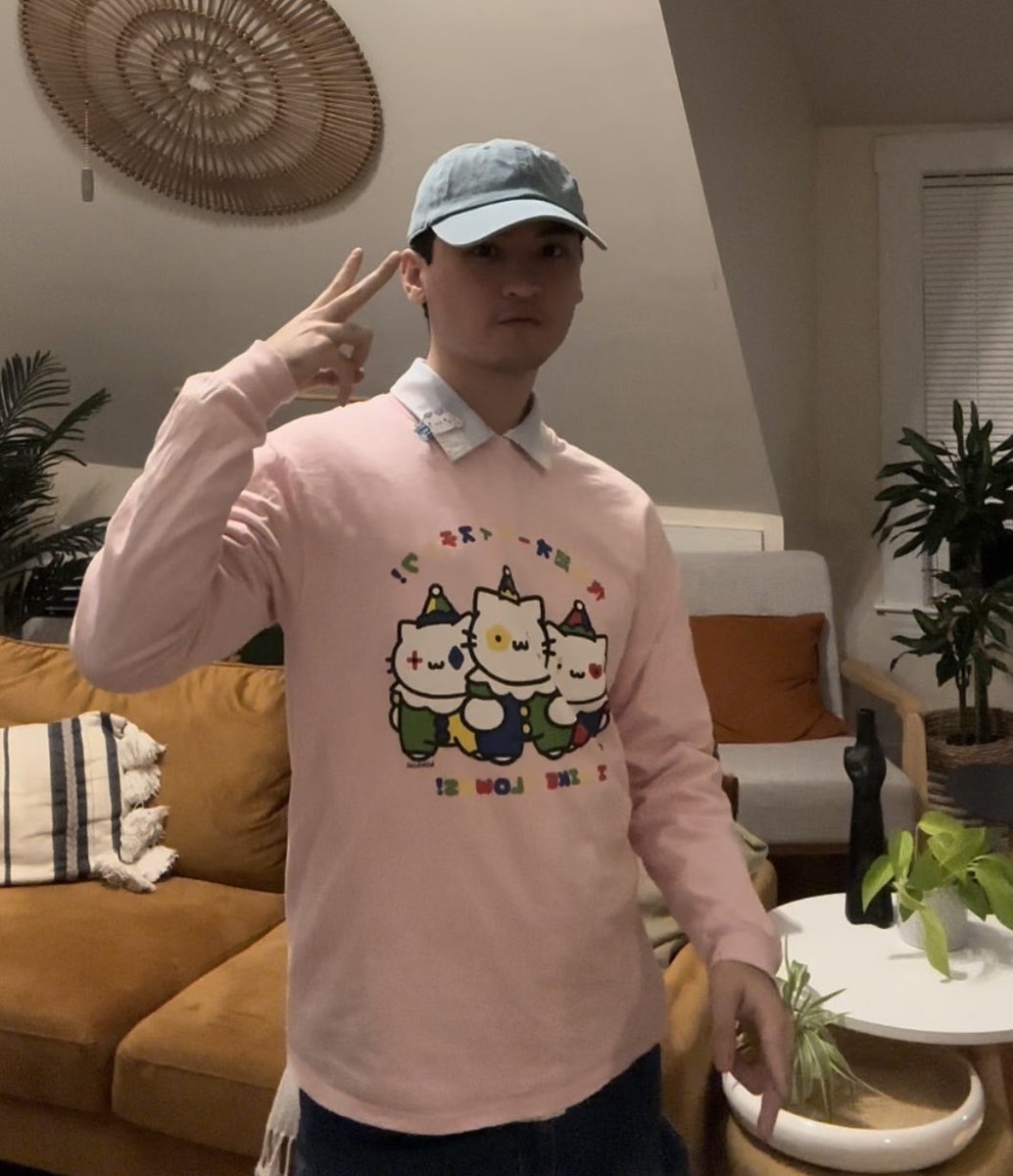 WoolBool's tweet image. Clown cat shirt kinda slays