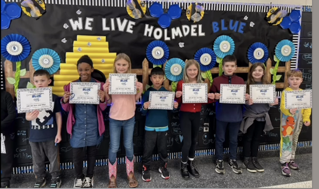 VillagePrin's tweet photo. This week's students who were recognized - Living Holmdel Blue  #WeAreHolmdel #LiveHolmdelBlue https://t.co/Yce2YeR3Pz