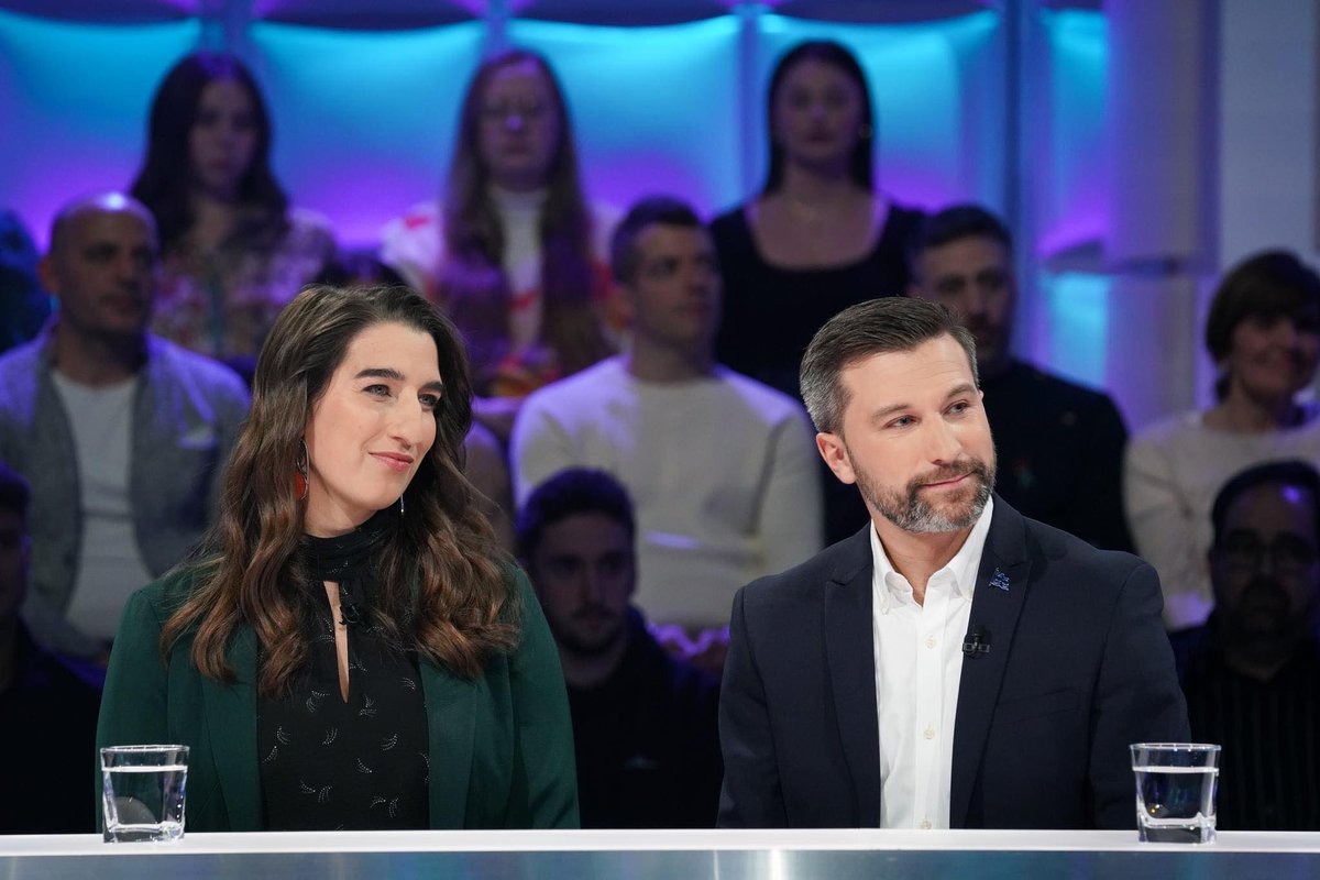 Félicitations à @guyalepage et son équipe pour les 20 ans de @OFF_TLMEP et le 500e épisode de ce soir! J’ai adoré mon passage en décembre dernier! Quelle formidable émission! #TLMEP