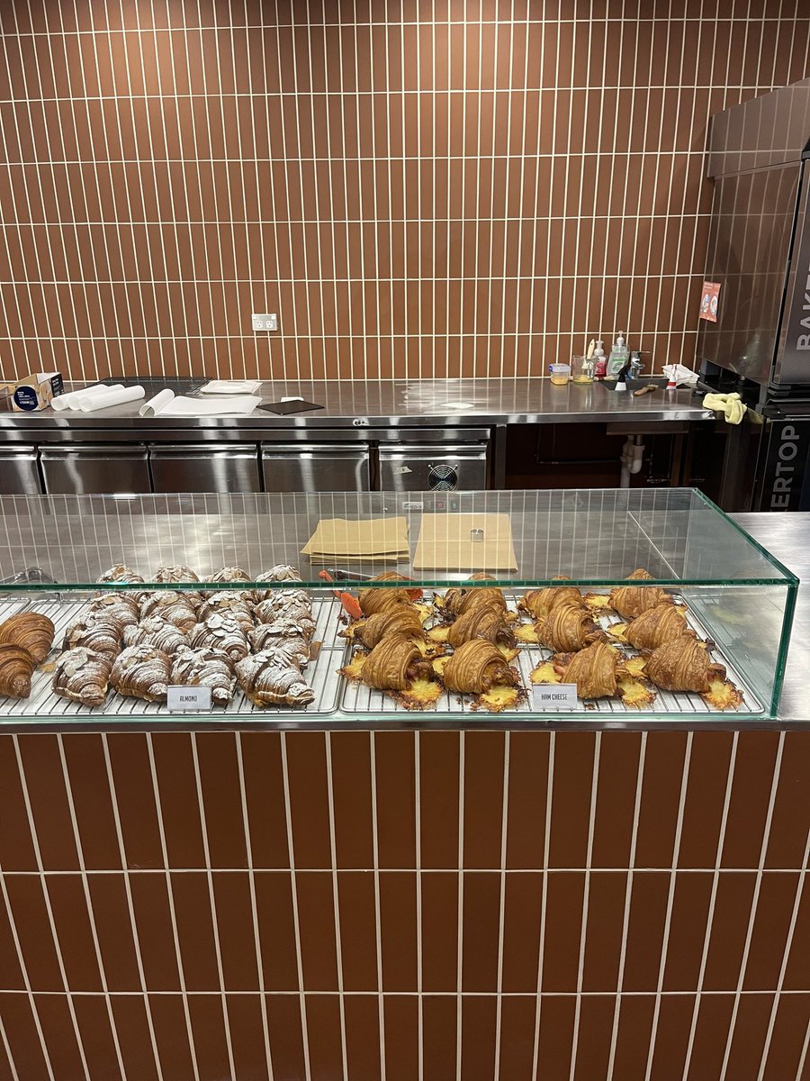 pauliedesigned's tweet photo. well rounded eating https://t.co/P4FGkOFxG4