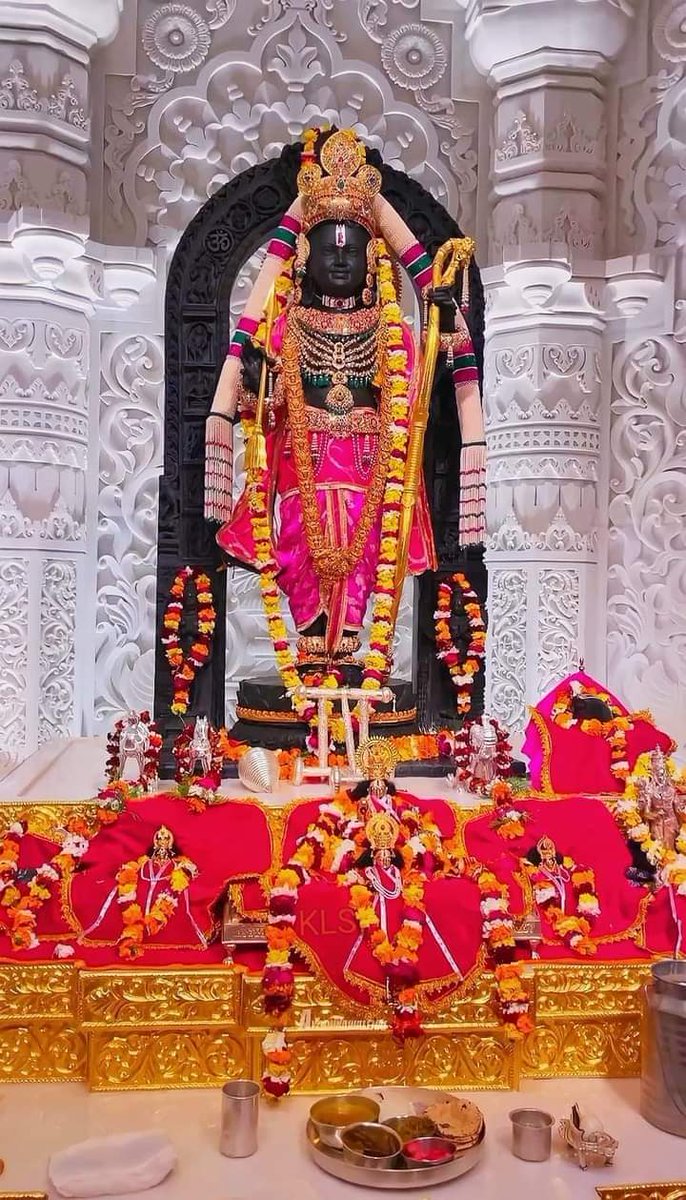 जय जय श्री अयोध्याधाम 🪻🙏🪻
जय जय मेरे आराध्य श्री राम 🪻🙏🪻