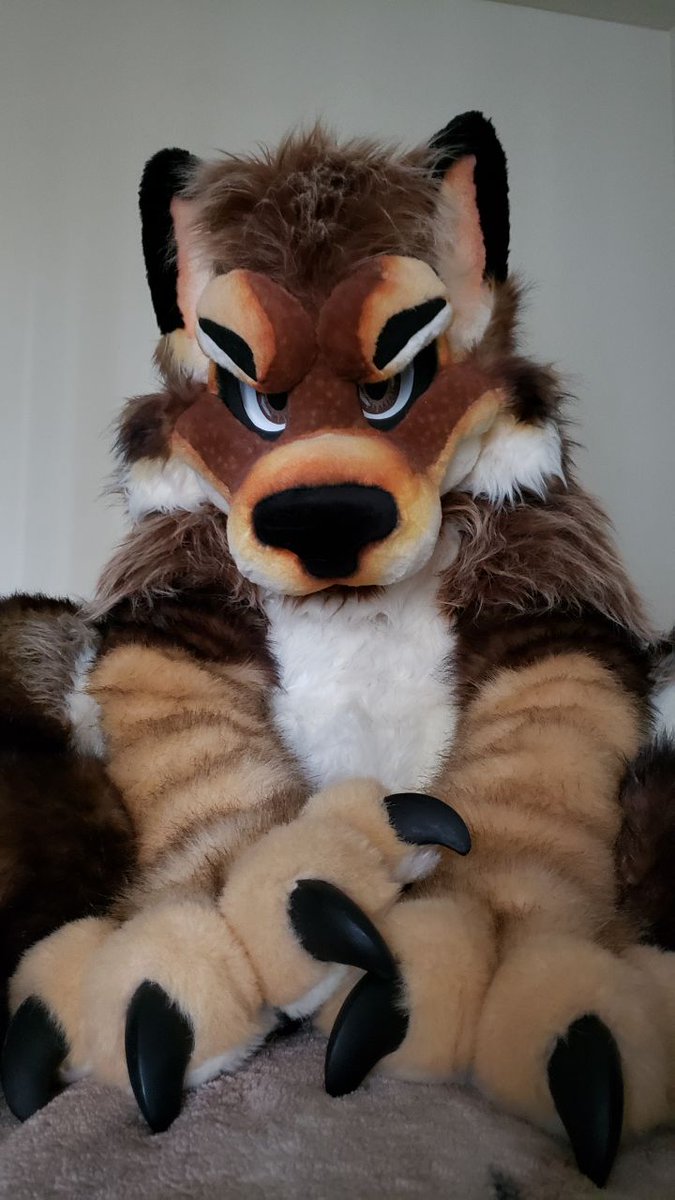 𝐒𝐈𝐍𝐆𝐋𝐄 𝐎𝐑 𝐍𝐎𝐓  ⠀   

↬ Whoever likes this, would date you.  
↬ Whoever RTs this, has a crush on you.    
↬ Whoever comments, wants to be your friend.    

 𝐈𝐟 𝐲𝐨𝐮’𝐫𝐞 𝐛𝐫𝐚𝐯𝐞 𝐞𝐧𝐨𝐮𝐠𝐡, 𝐜𝐨𝐩𝐲 𝐚𝐧𝐝 𝐩𝐚𝐬𝐭𝐞!