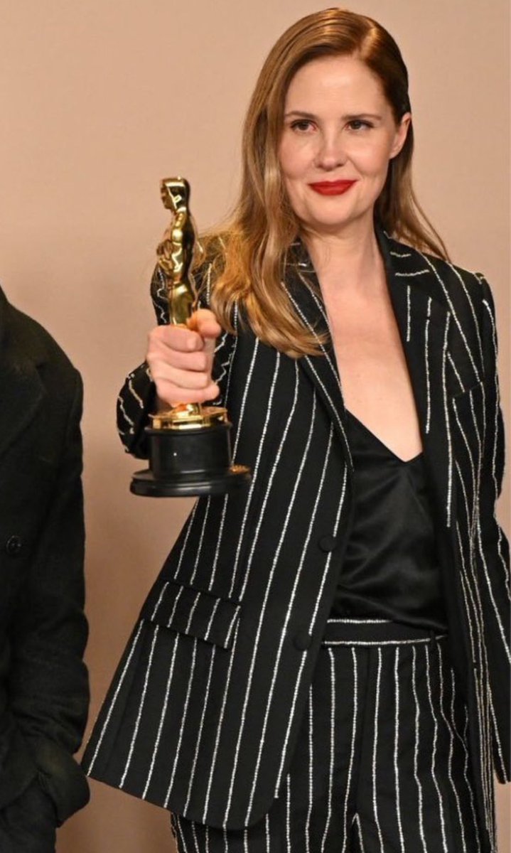 holyhuppert's tweet photo. justine triet came, saw and CONQUERED https://t.co/kmJjCKGdHU