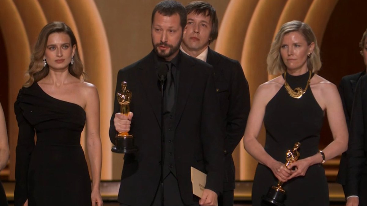 Mstyslav Chernov, director of “20 Days in Mariupol,” who just won an #Oscar:  “I wish I’d never made this film. I wish I’d been able to exchange this for Russia never attacking Ukraine, never occupying our cities ... never killing tens of thousands of my fellow Ukrainians ...