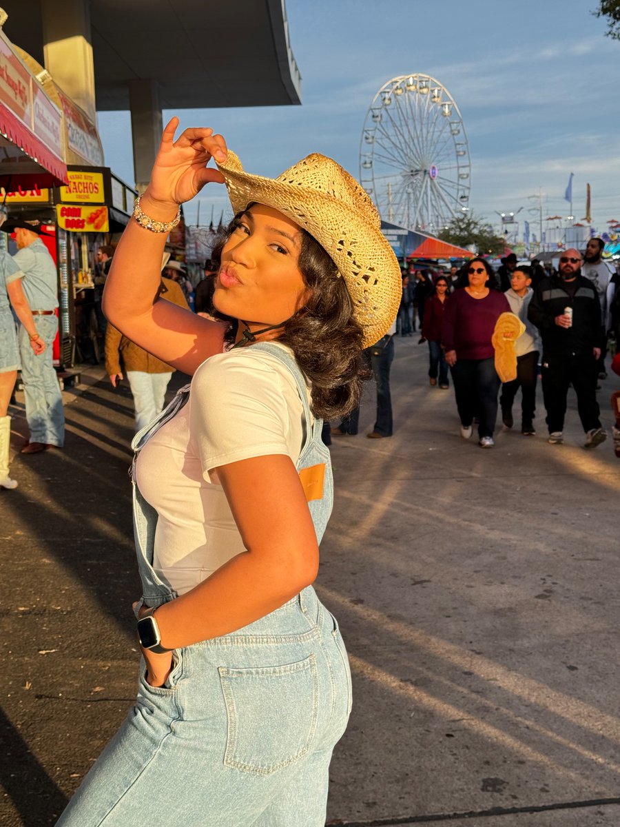 #RODEOHOUSTON