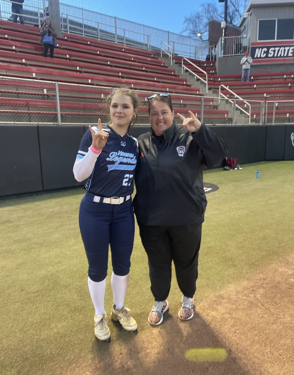 Addy Hux tweet media