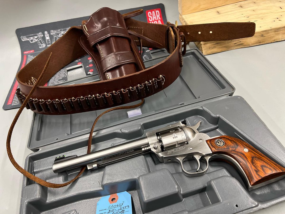 Tacticalfirearms2a 
——
RUGER SINGLE 9 SINGLE ACTION REVOLVER .22MAG 6'W/LEATHER HOLSTER 
#rugerrevolver #rugersinglenine #22wmr #shouldvebeenacowboy #cowboyshooting #cowboyactionshooting #revolvers