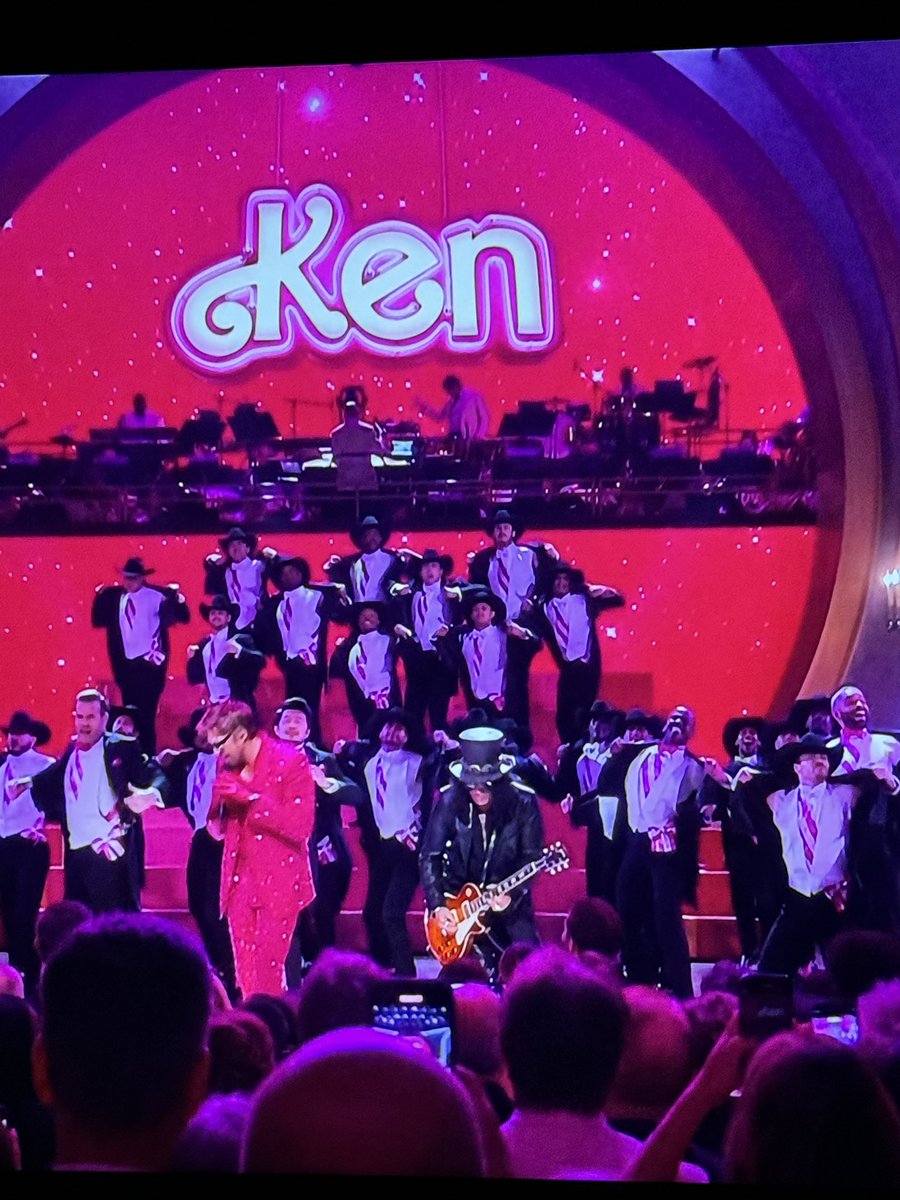 julio_kulco's tweet image. El segmento de “I’m Just Ken” en los #Oscars2024 estuvo infinitamente mejor que el show de medio tiempo del #SuperBowlLVII. 

¡Hasta con Slash! 🔥