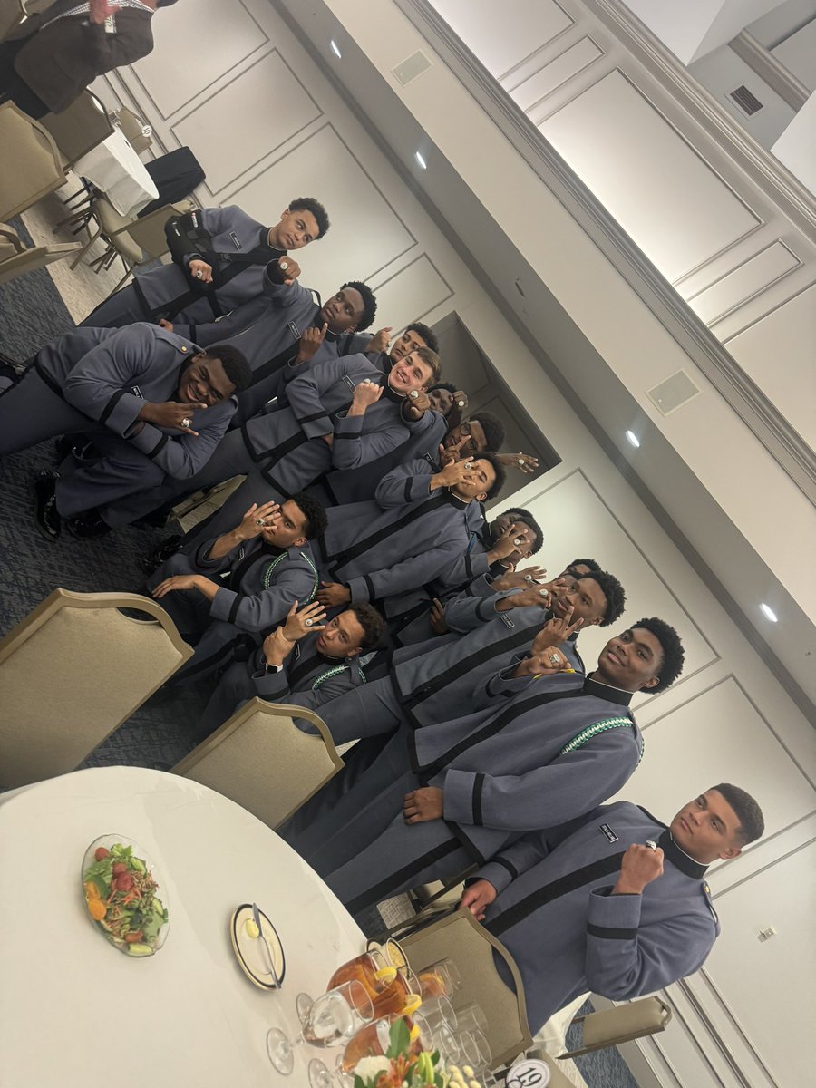 CoachRashad804's tweet image. A special night for the Cadet family. Appreciate Coach Bobby Ross for speaking to the team. Let’s continue working so we can back to back this thing!!